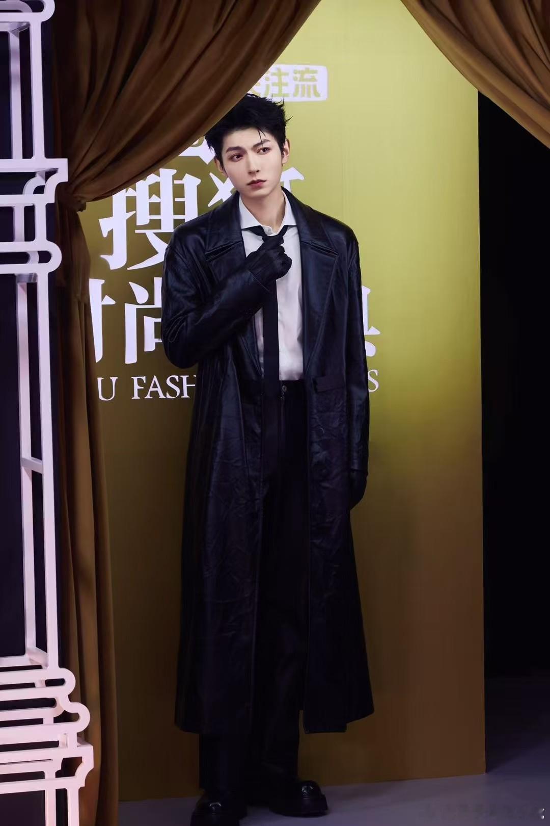 【樊治欣】不循规👣不蹈矩步履所至即是焦点2025搜狐时尚盛典