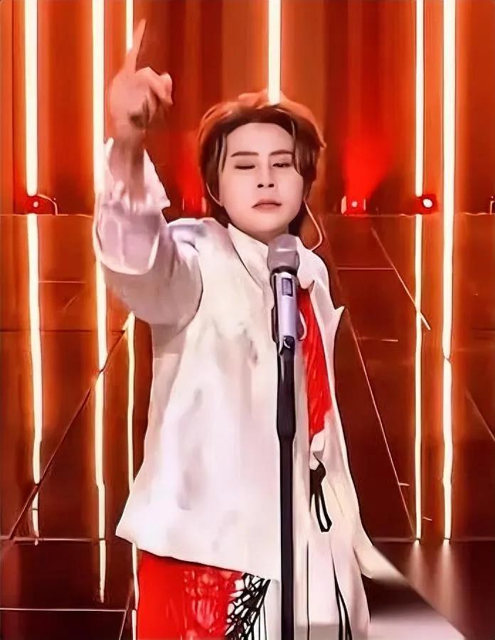 倪萍怕是没料到自己会栽王濛手里这事说出来好多人都觉得离谱。之前录综艺的时