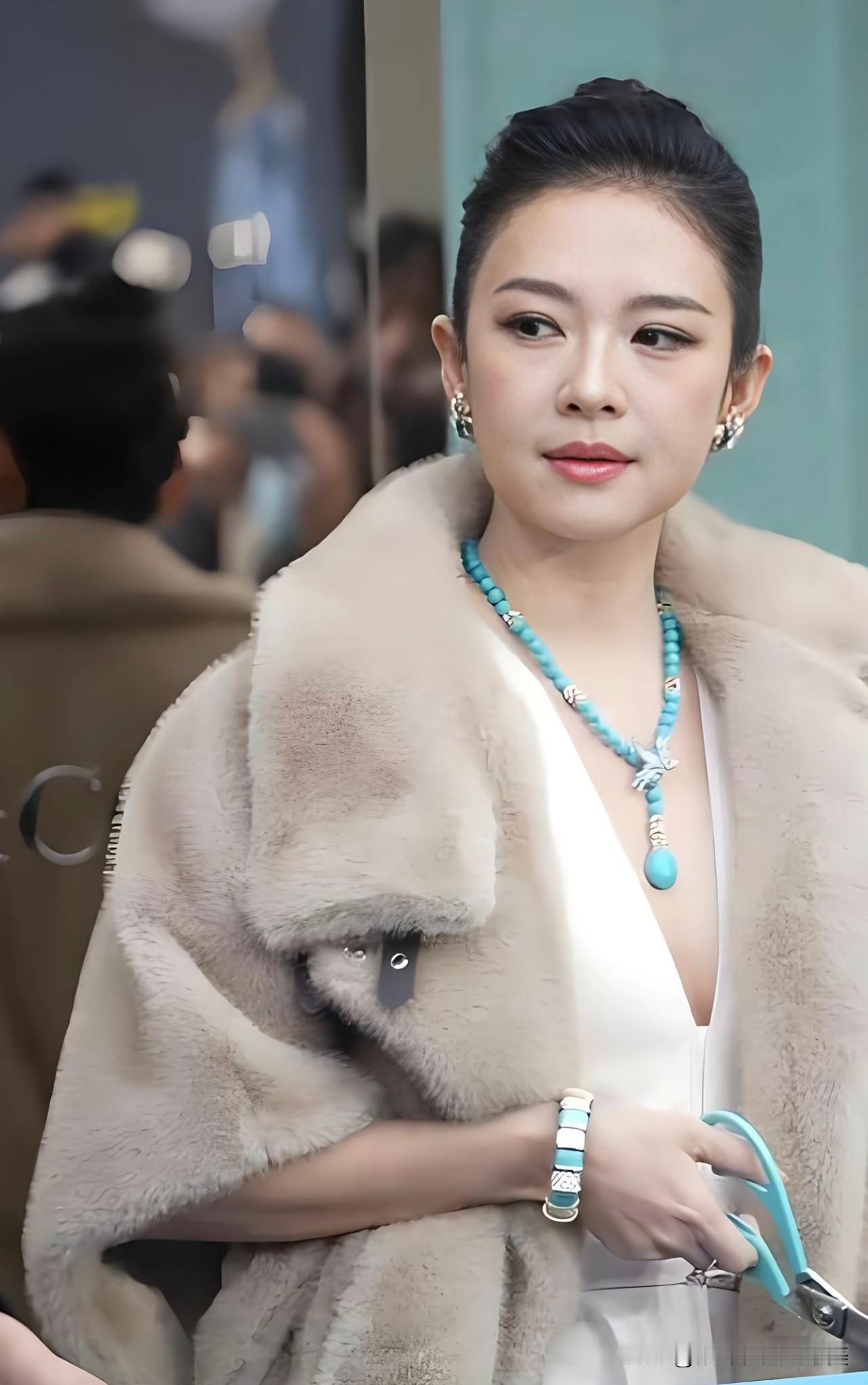 章子怡这波操作也太绝了吧！本来以为被全网吐槽发福颜值下滑状态变差可是