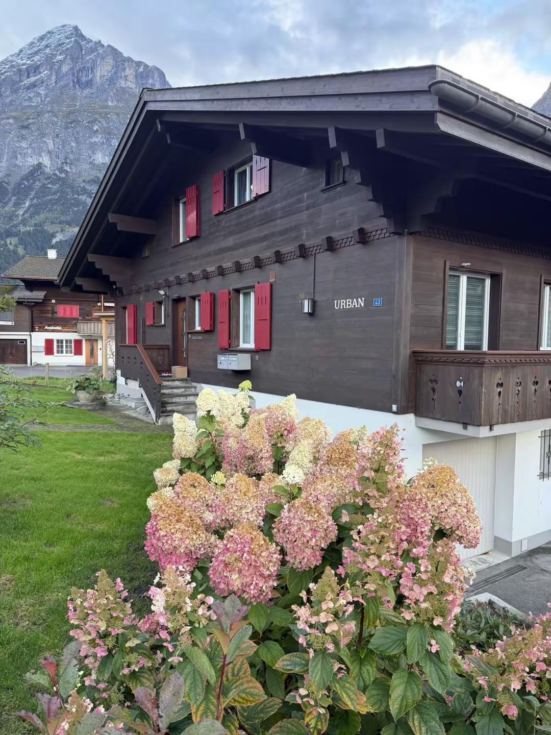 养生就是为了多活几年吗。人生应该努力追求生命的宽度。人的生命长度影响的因素太多，