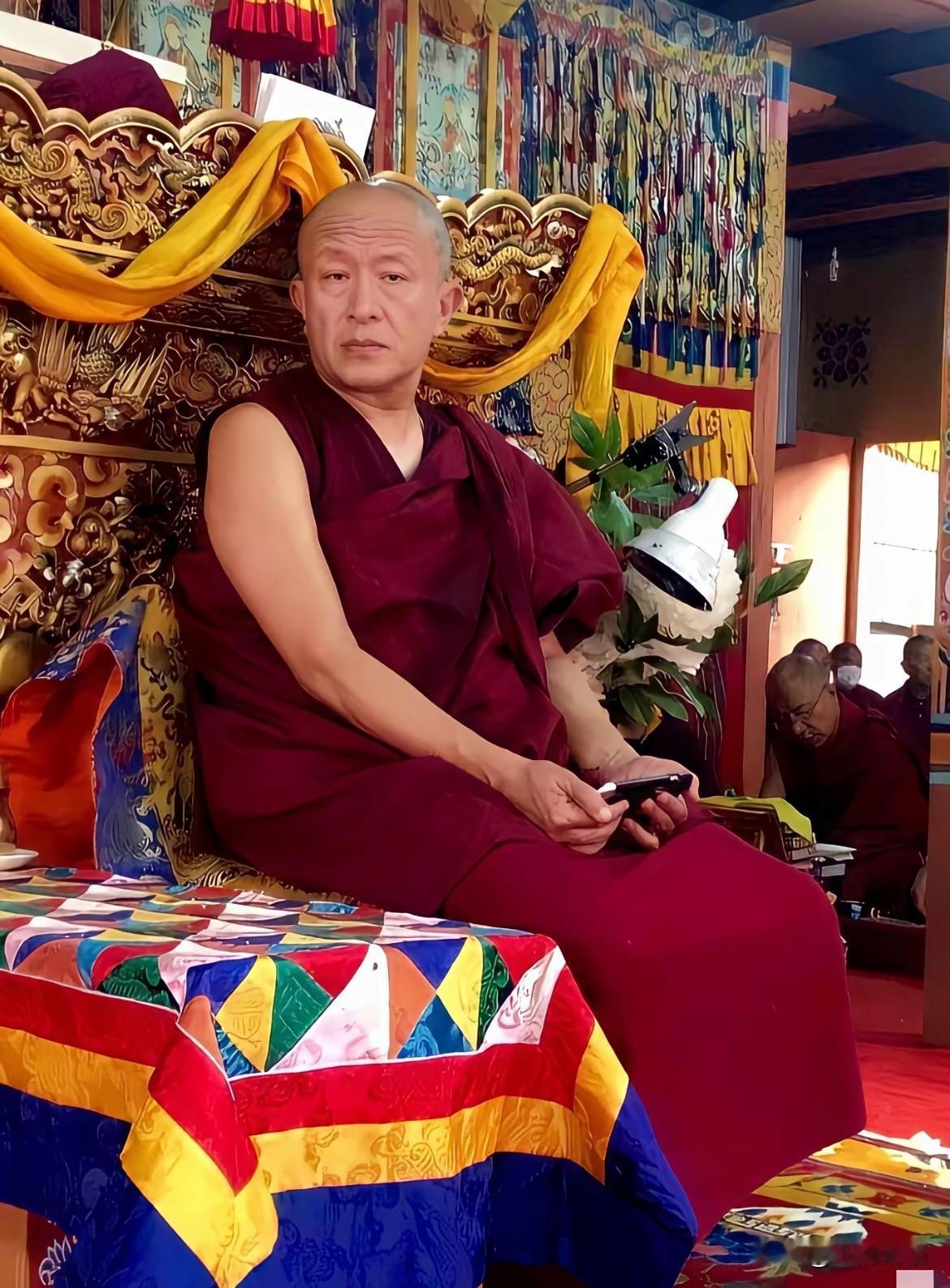 宗萨钦哲仁波切说：“你生命中所发生的一切都是你内在召唤而来的。记住，不要入戏太深