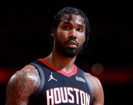 火记: 系列赛唯一值得肯定的地方就是伊森对詹姆斯的防守