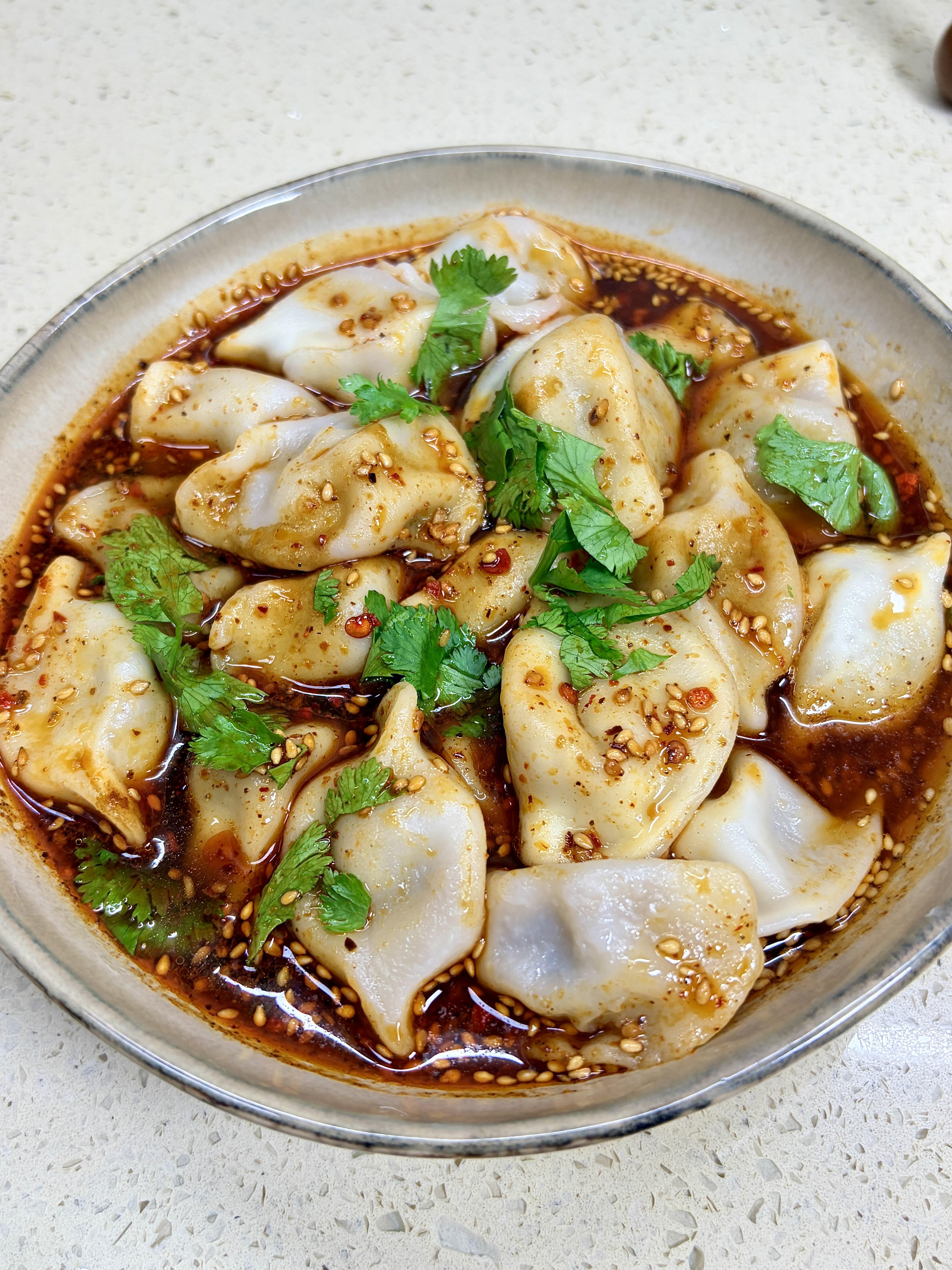 酸汤水饺巨快手🌶️酸辣开胃，速冻饺这样煮不破皮家人们谁懂啊😭速冻饺子的神