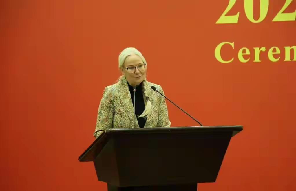 去年底小胖大梦退世排今年底大头莎莎退比赛并非偶然！全运会、成都混合团体