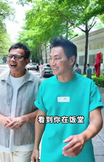何家劲极其低调，早已财富自由，却过着平常人的日子。黄日华来拜访，提出最后请求，想