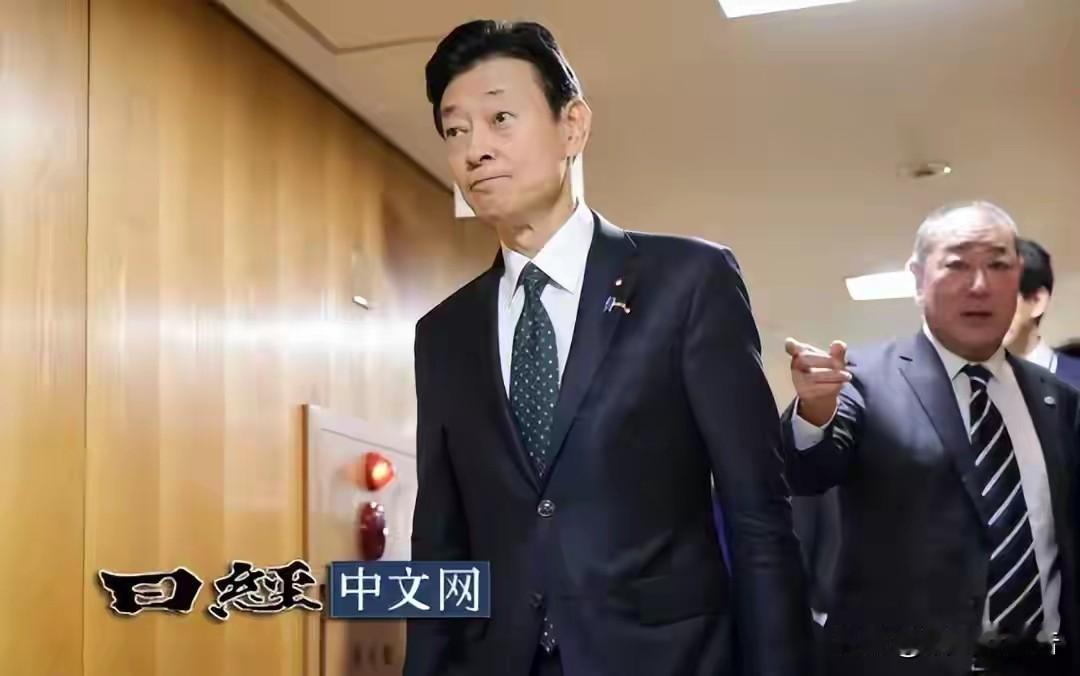 日本一位高官飞到北京，落地才发现：没人接机。不是什么小角色。自民党选举对策委