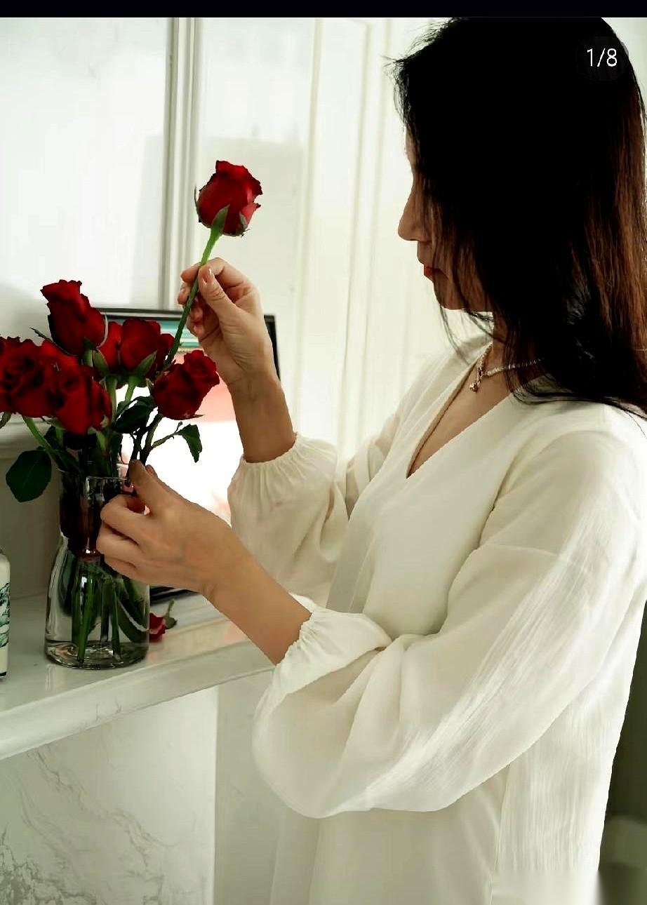 他说,戒烟戒酒靠的是毅力,戒掉我,要的是他的命。我听完差点就信了。这男人,以