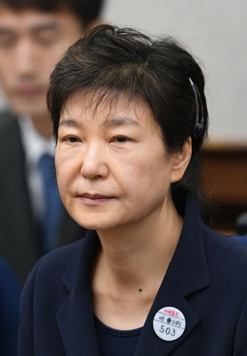 金文洙败选，朴槿惠丢了最后一点体面！客观的说朴槿惠不应该以任何身份参与到本轮的