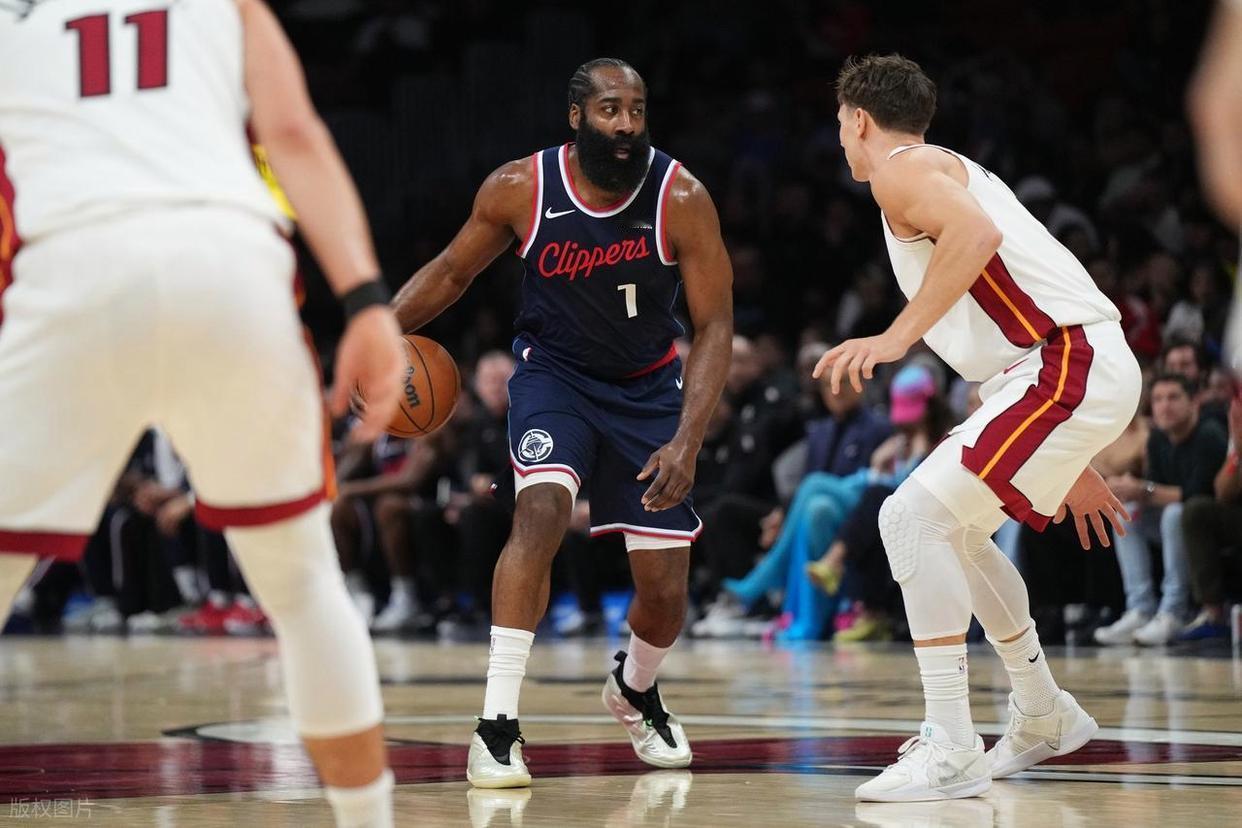 如果快船交易哈登，谁最得利？1.泰伦卢：作为球队的主教练，大家都知道泰伦卢在高