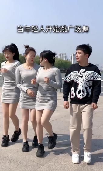 为什么很多中老年人迷恋广场舞，我认为有这么几个原因：社交刚需：跳出孤独，收获