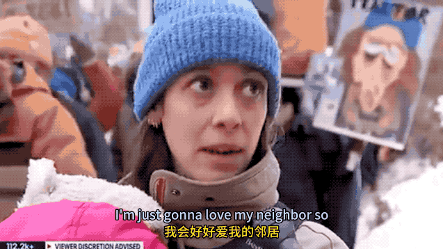 美国白人“慈爱”母亲：带着婴儿参加反ICE游行，就看对方敢不敢杀婴儿！在最新的明