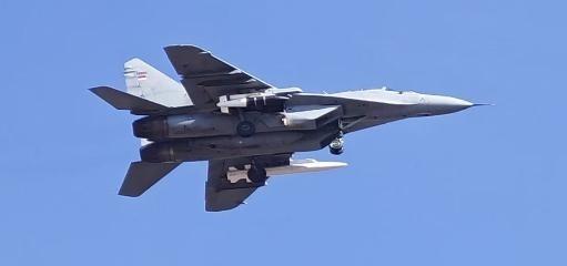 武契奇这次真开窍了，那些苏联米格29老破战机本来要报废了。结果，塞尔维亚空军买了