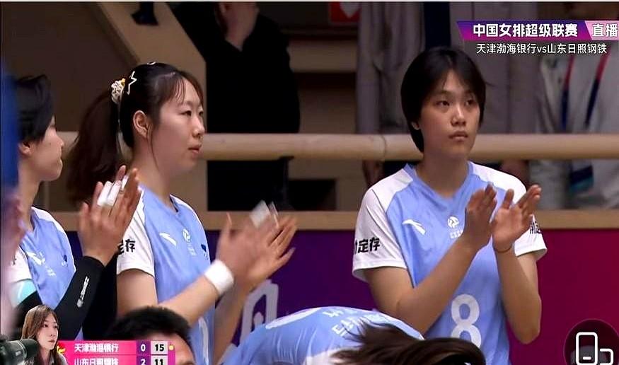 真不明白陈方怎么想的。一场脆败结束主场赛季，天津女排这球输得太憋屈了！想赢怕