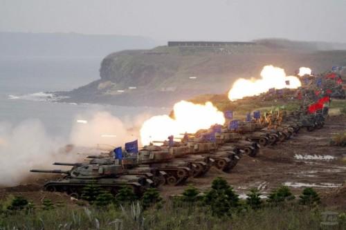 大国的博弈，一，我国正在进行围台军演，已经直接挑明就是针对美对台军售，下一步海