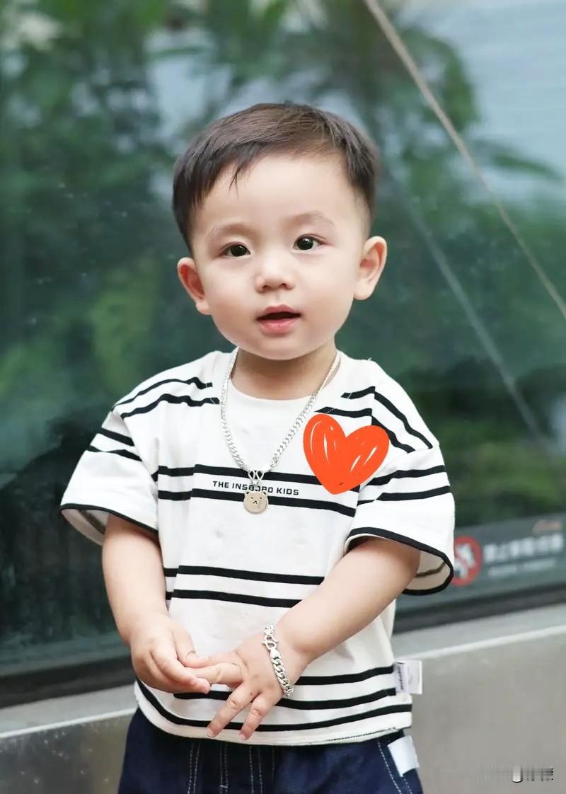 千万不要宠孩子，一定要学会使唤孩子。宠大的孩子是宠物，用大的孩子才是个人物。