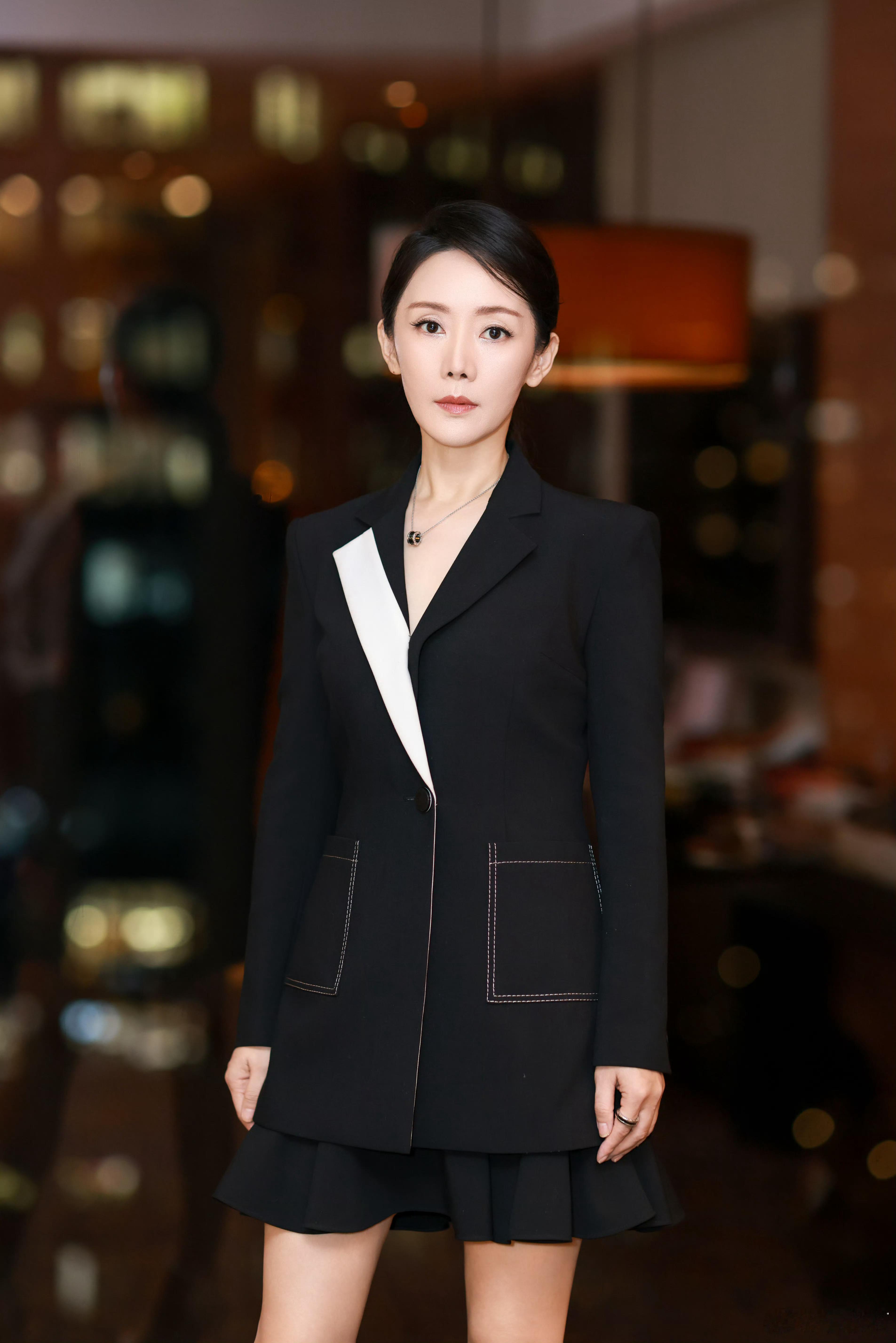 车永莉🖤最新活动造型，优雅气质​​​