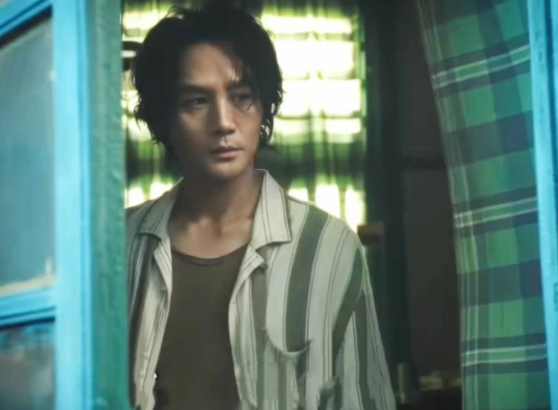 导演自曝王凯看《交锋》剧本，立马打电话叫欧豪进组！原因搞笑最近正在播的当代涉案剧