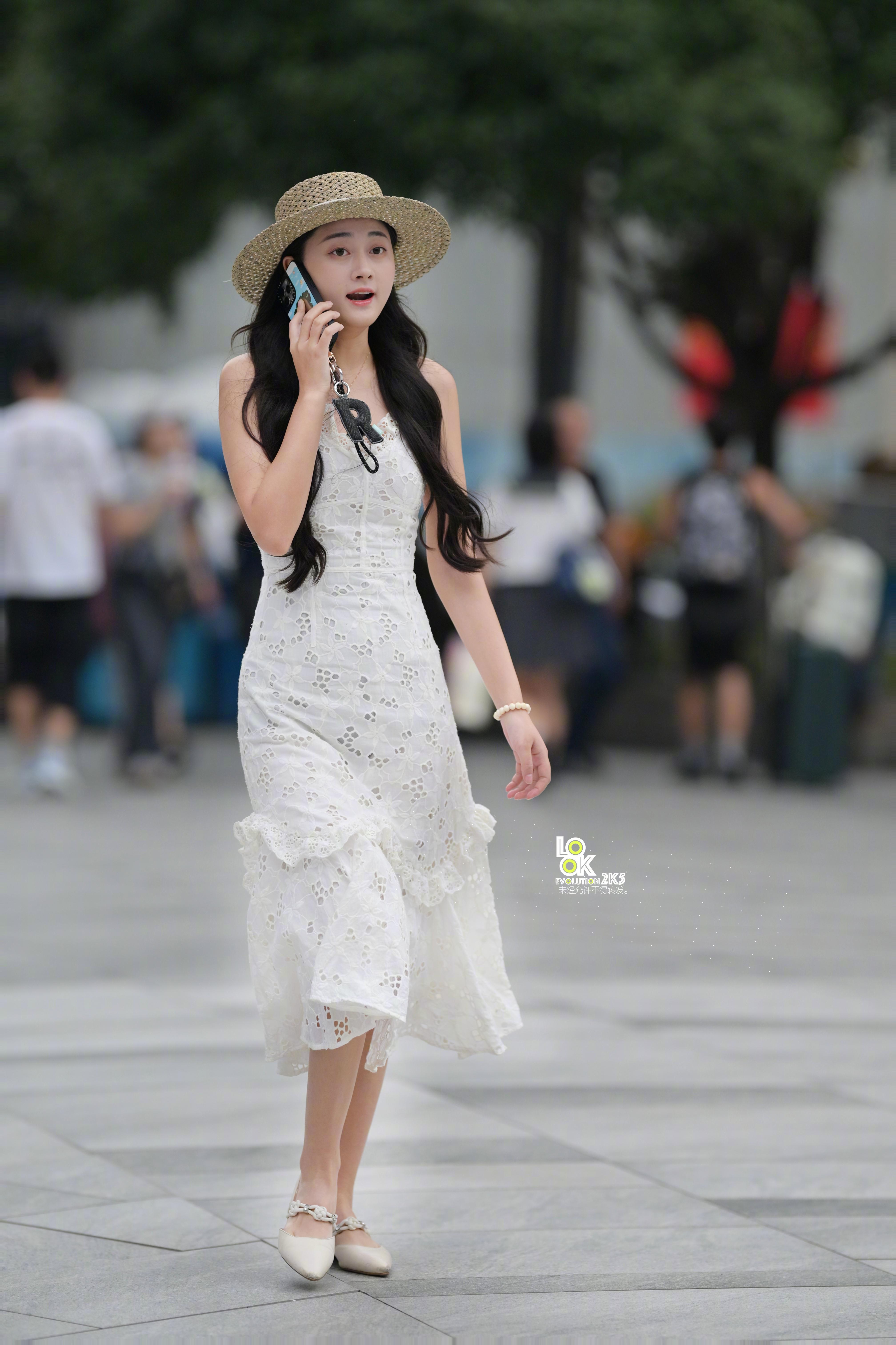 现在晚饭后各位忙啥呢？​​​
