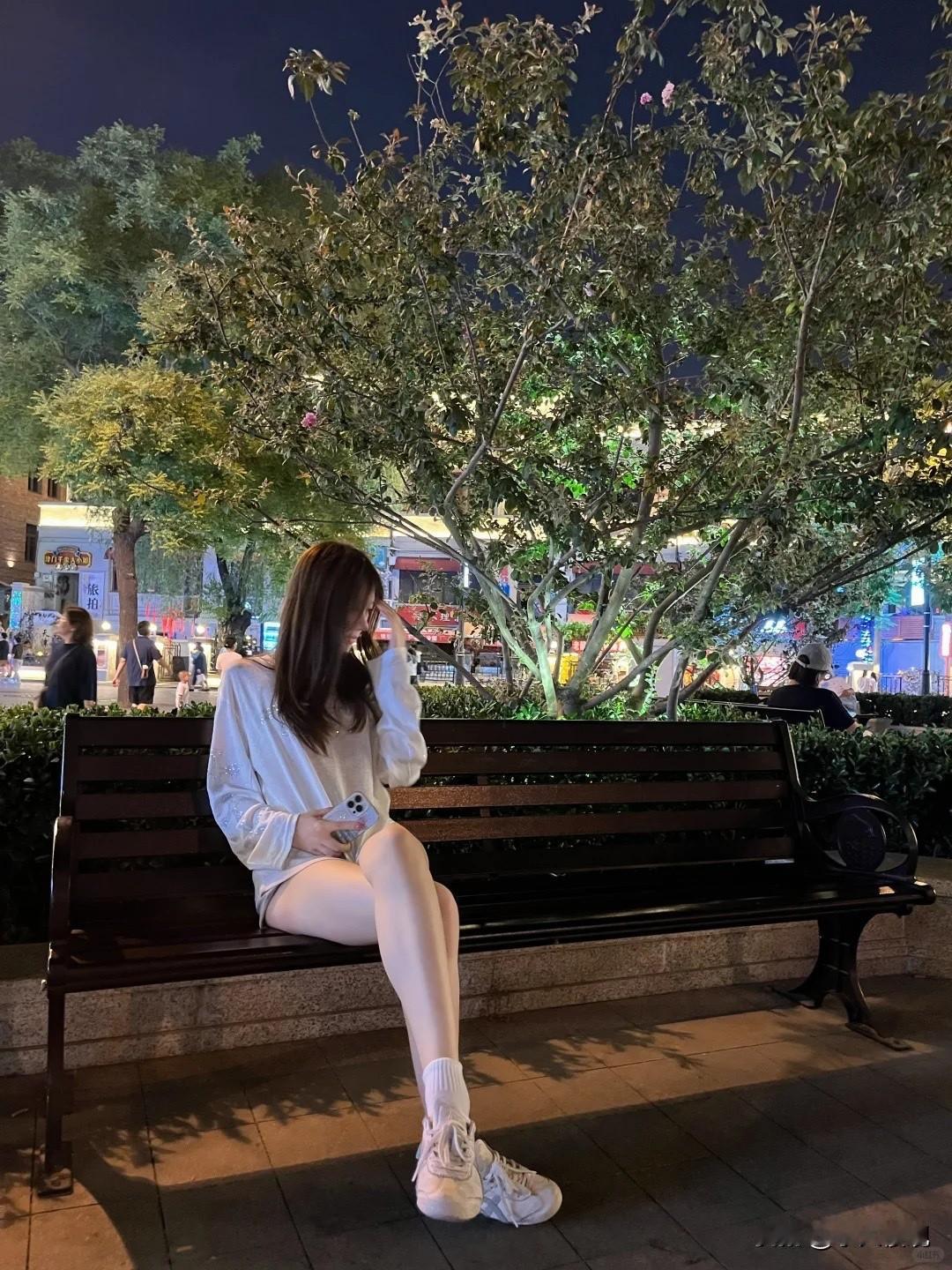 夜晚的街头