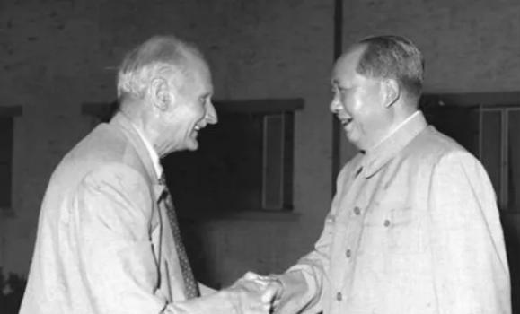1961年，曾坚持反华的蒙哥马利元帅到访中国，毛主席对他说：“将军是位特别的人