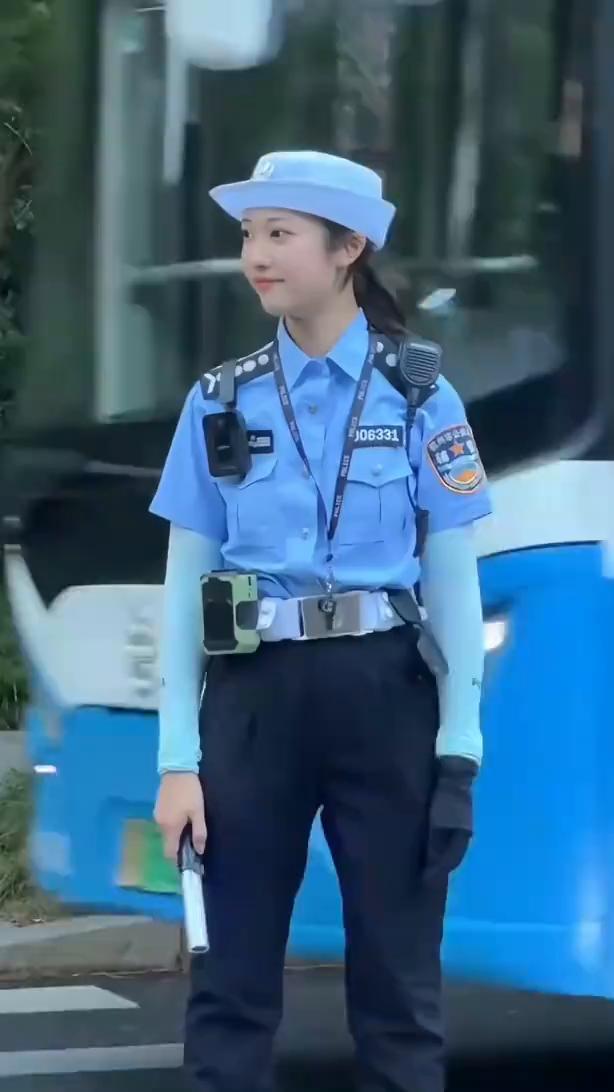 有人。