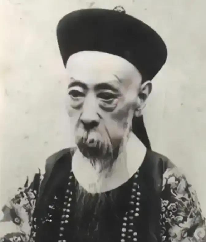 慈禧太后并不是亡国妖后？真正把大清推入深渊的，是那个表面忠厚老实、实则卖国求荣的满清亲王。更让人心寒