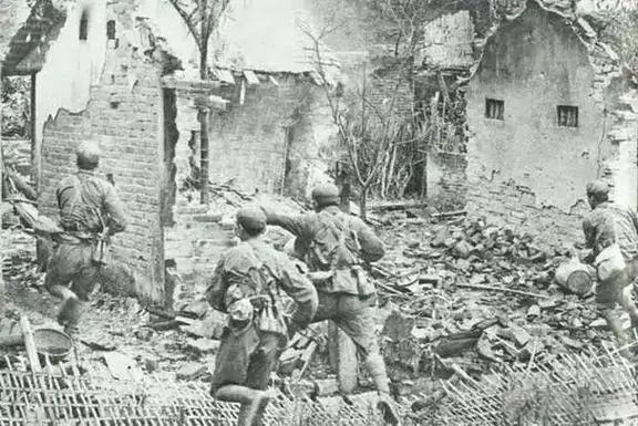 俺们连刀副连长是79年对越自卫反击战后，“掺沙子”从地方部队，云南保山军分区边防