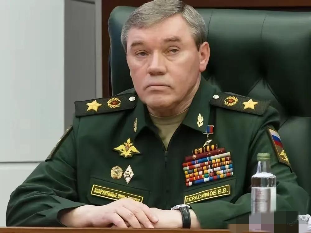 俄军总参谋长宣布重要信息。据俄罗斯卫星通讯社4月21日报道，俄罗斯武装力量总参