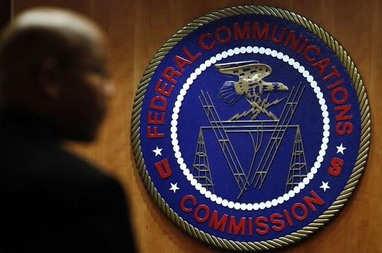 美国要切断中国实验室的一项业务！FCC计划限制部分中国机构为手机、电脑等产品提供