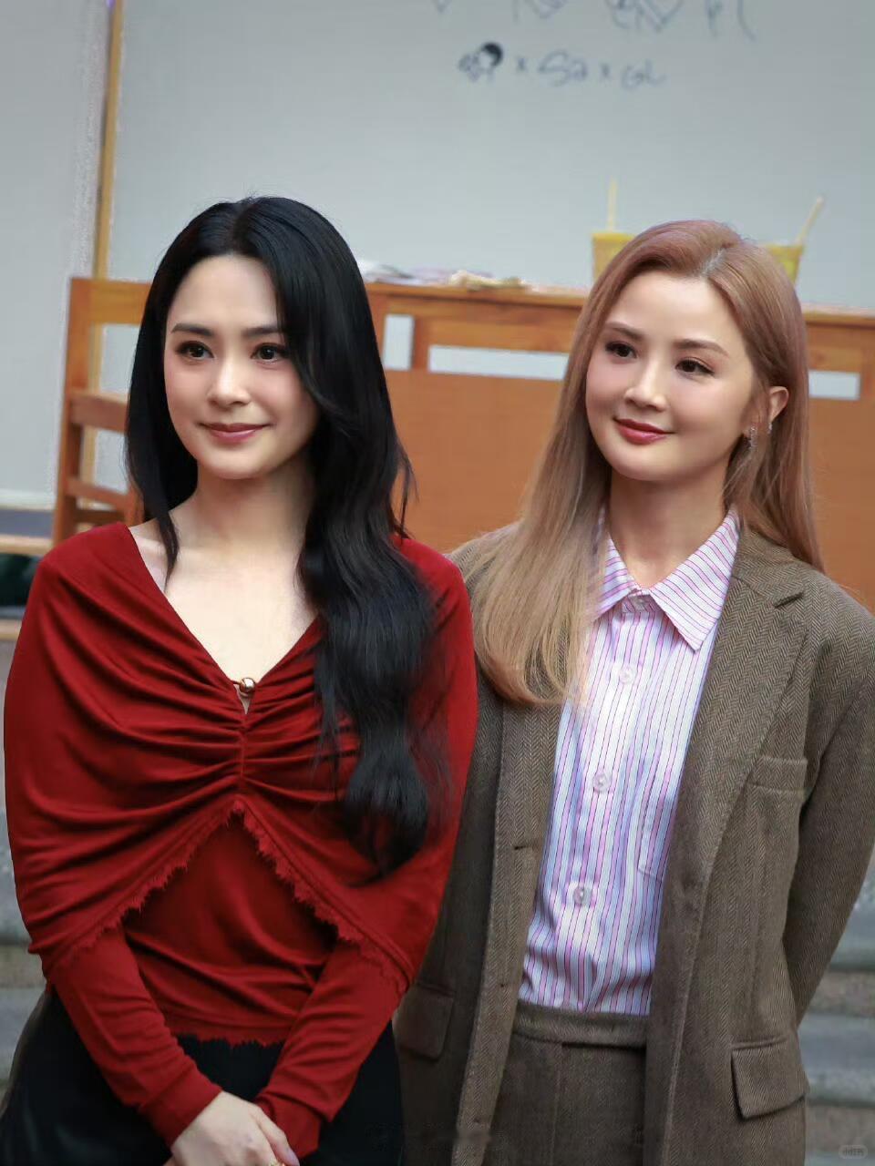 阿Sa阿娇同框，一个沧桑感拉满？一个精致感封神？近日，阿Sa阿娇出席了一