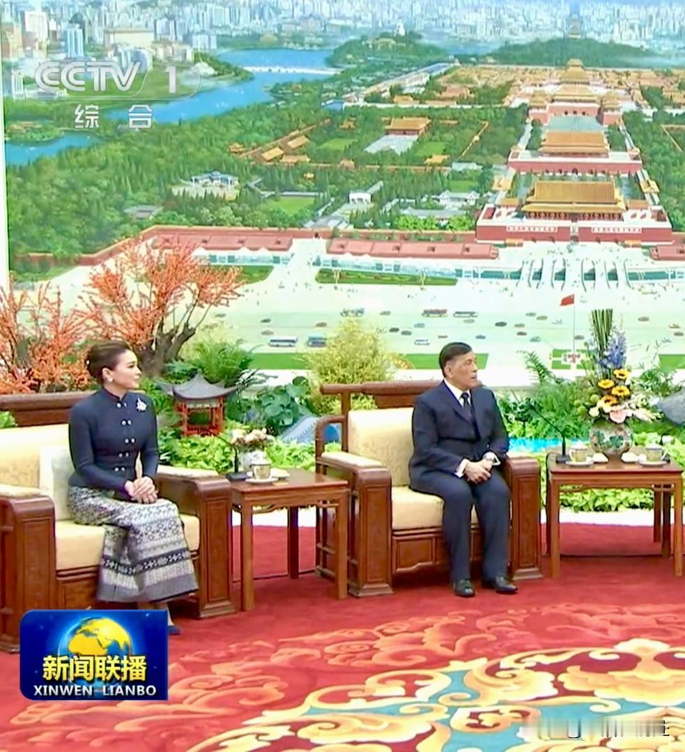 “泰国国王首次访华”，这个表述有没有问题？有网友说，1963年时任泰国国王曾到