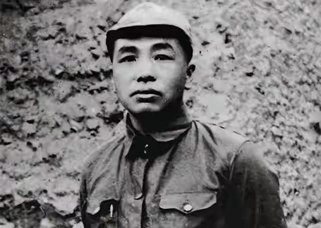 郭炳生叛变后，为保证一枪毙命，彭德怀下死令：成排的枪一起开火。说起来，郭炳生