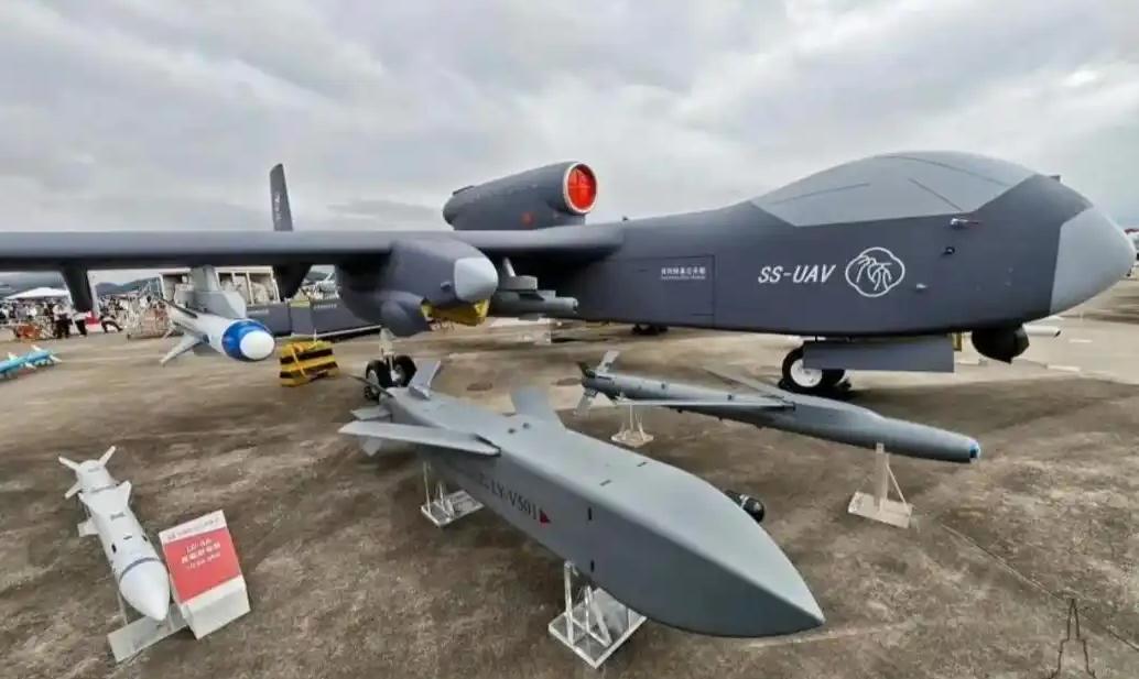 还觉得大型无人机就只是防空活靶子吗，甚至一枚导弹就能轻松干翻？去年“空中航母”九