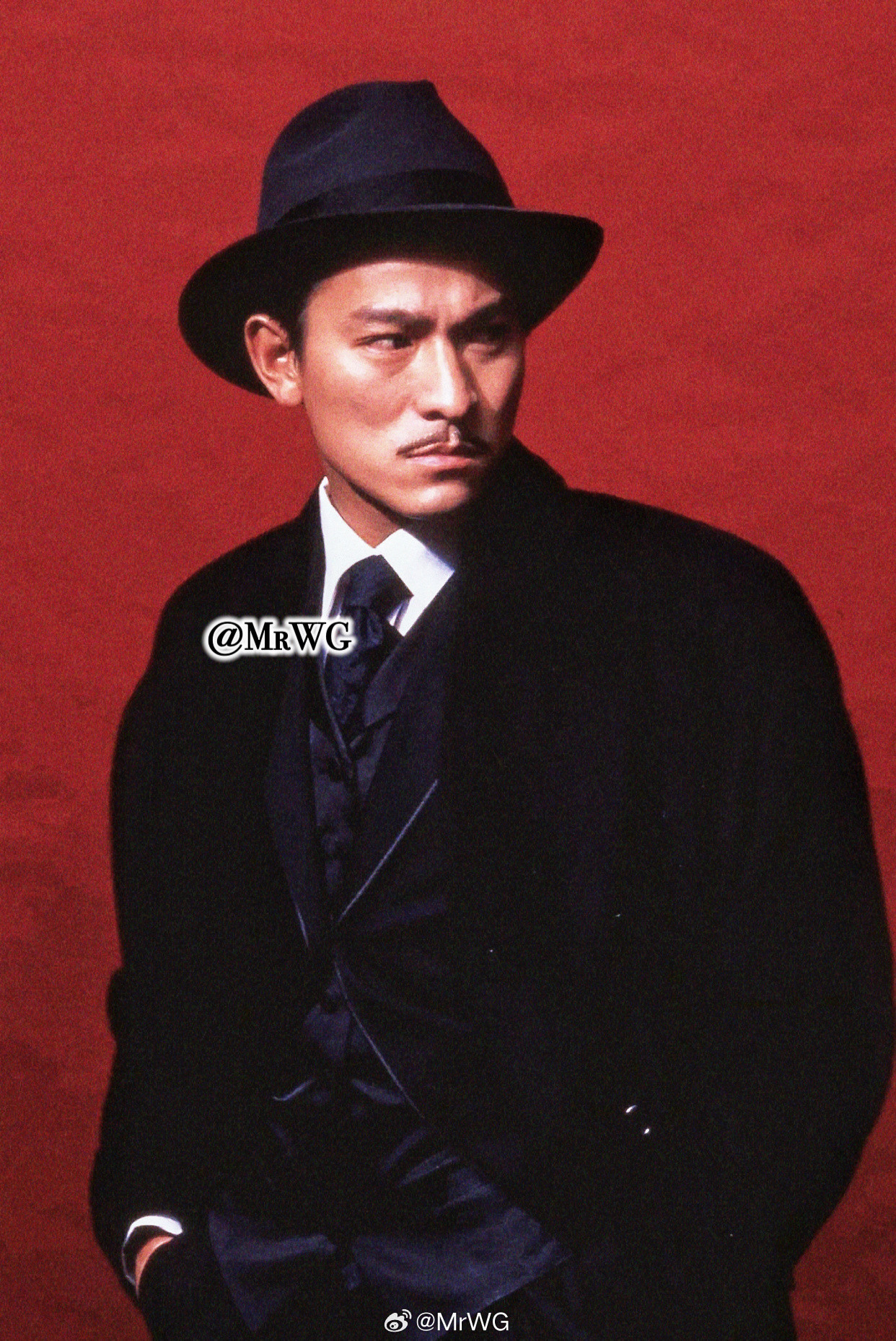 刘德华独家扫描香港导演潘文杰去世香港著名导演潘文杰去世，怀念🙏——潘