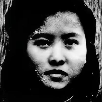 1949年，押送朱世君去渣滓洞的路上，特务李朝成悄悄松开了手铐，眼看竹林就在眼前