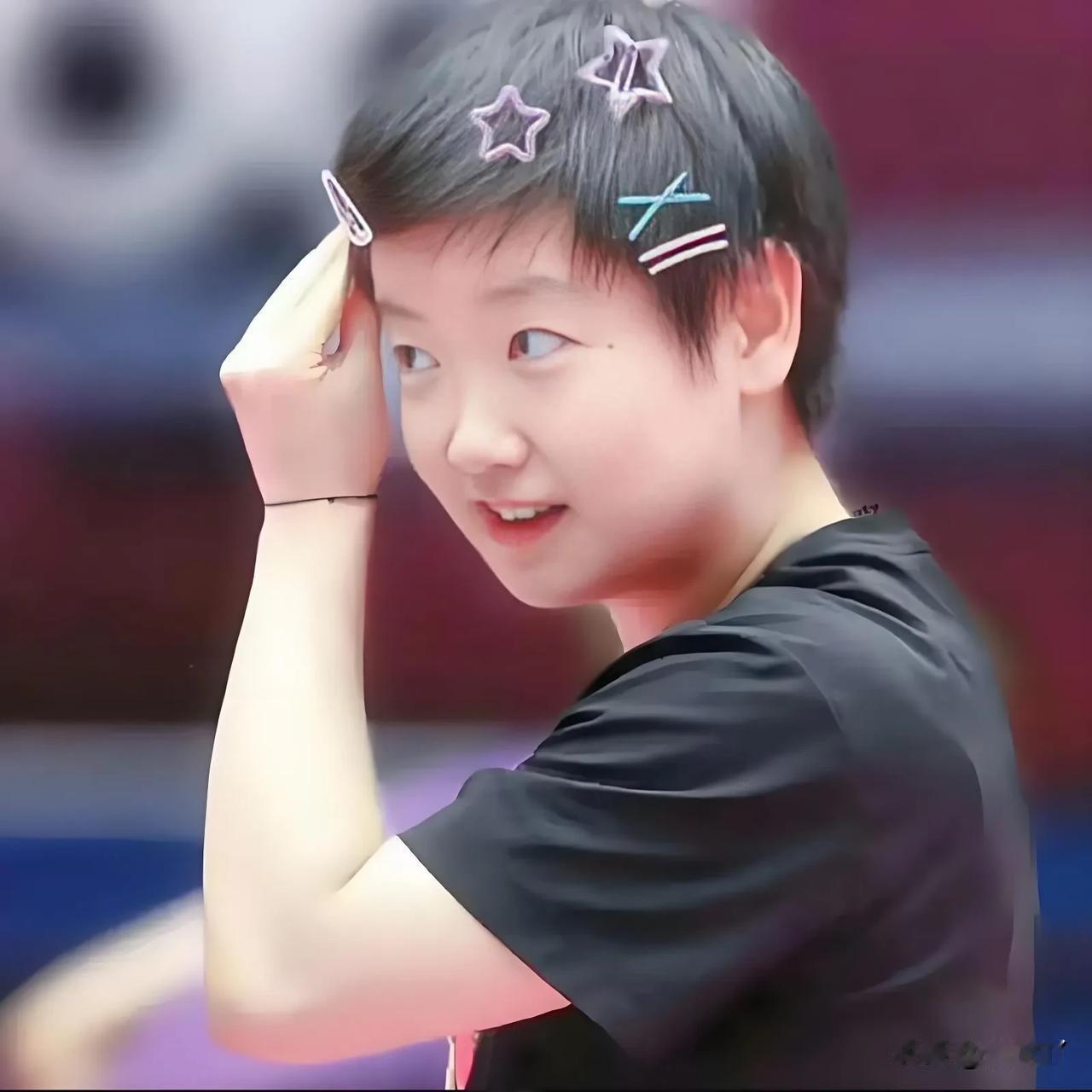 孙颖莎的球迷真的是纯爱战胜啊！听说莎莎最近在学习英语后球迷的做法真的让人意想