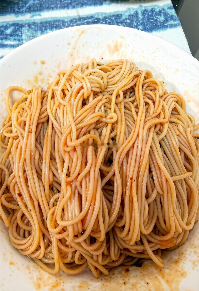早餐：干拌面+丝瓜解暑汤。简简单单，又是一餐。生活手记‍生活手记​​​