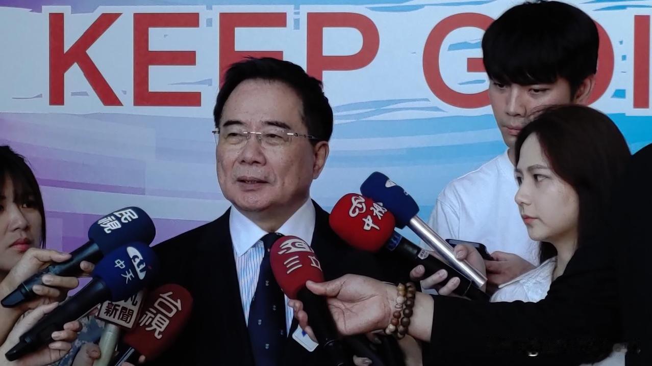 台湾快讯：针对台湾行政院长卓荣泰不副署《财划法》，蓝白昨天（18日）在司法法制委