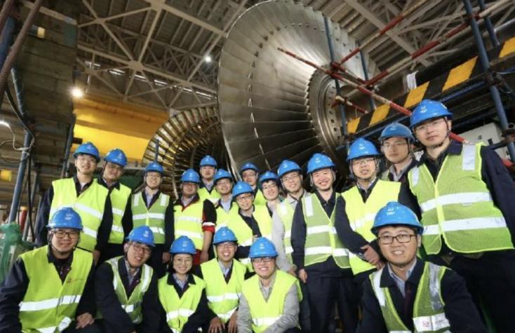 即便看穿了中国科技井喷的真相，美国也只能无可奈何……杭州西子洁能车间，00后