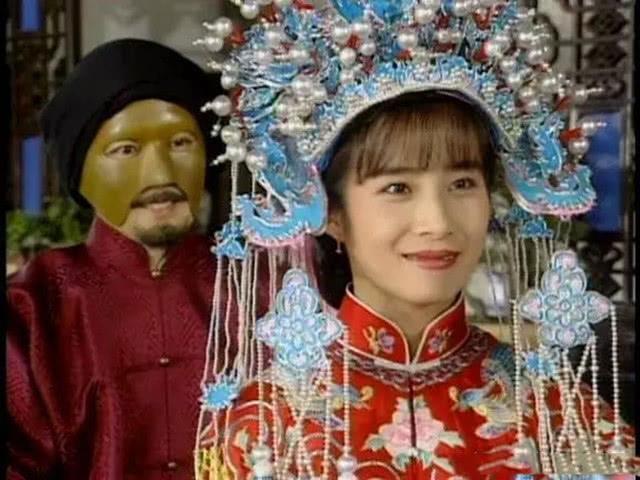 李志希近日分享《鬼丈夫》拍摄幕后，曝出当年拍戏留下终身伤痛。他戴玻璃纤维面具拍戏