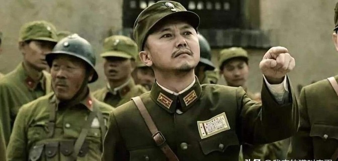 1947年11月，解放军给郏县的国军中将武庭麟送去劝降信，武庭麟下令将送信人杀掉