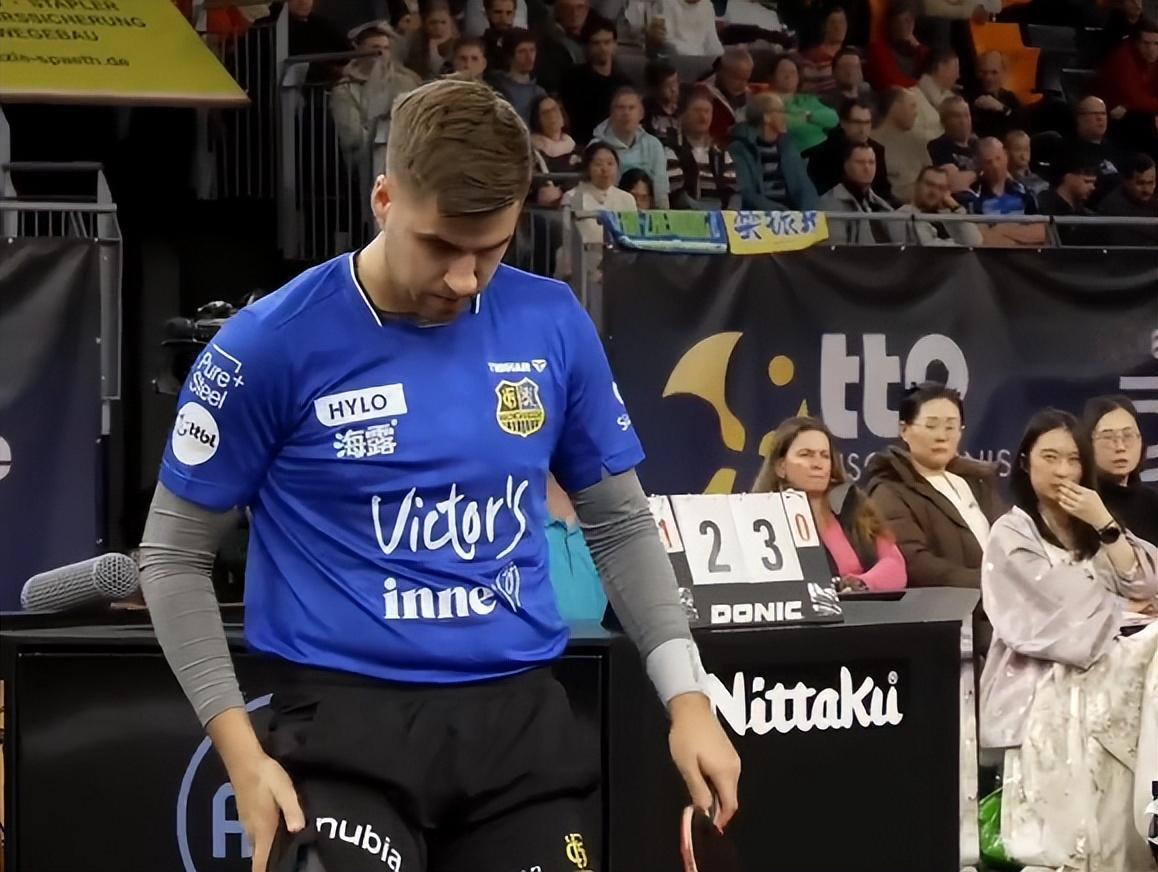 太棒了！达科给樊振东凑了1分。今晚决赛弗队不冷静，打削球手有些上头，爆冷