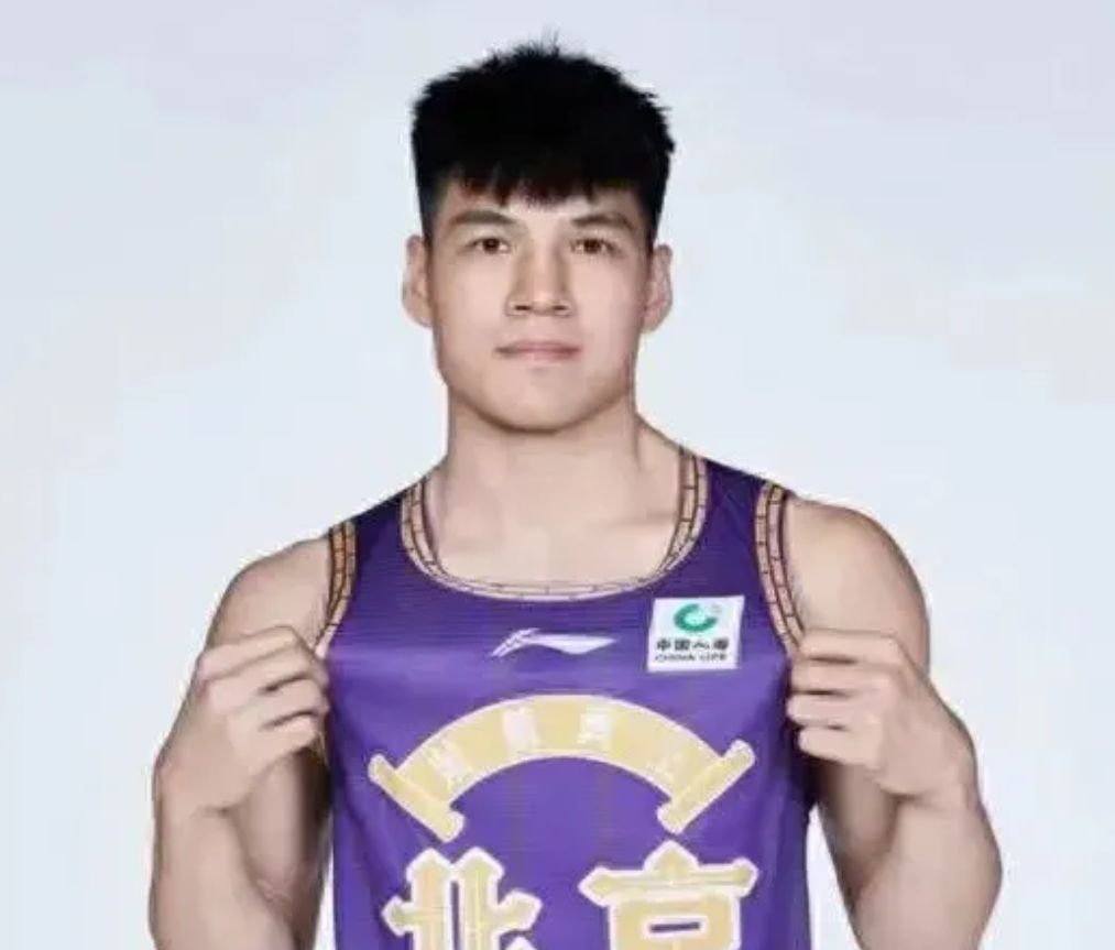 陈国豪🏀广州不是你唯一选项，张庆鹏🏀或是你的另一个选择个人估测广州队提