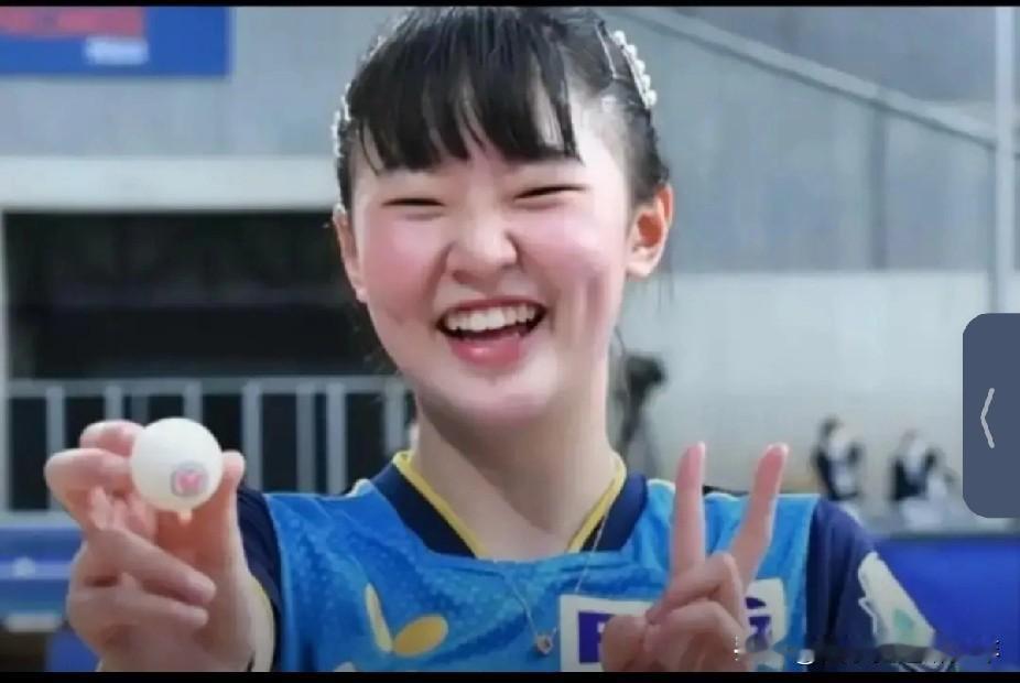 WTT多哈冠军赛女单1/8决赛：张本美和VS金娜英。第一局张本美和11：