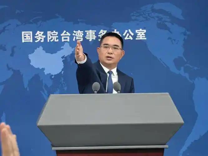 美国沉默了三天，三天之后才就中美通话挤出来一句"建设性关系很重要"——你品品，一