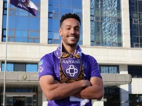 这个引援传闻应该还是比较靠谱的，网传河南队已经相中目前在K联赛效力的高中锋莫塔！