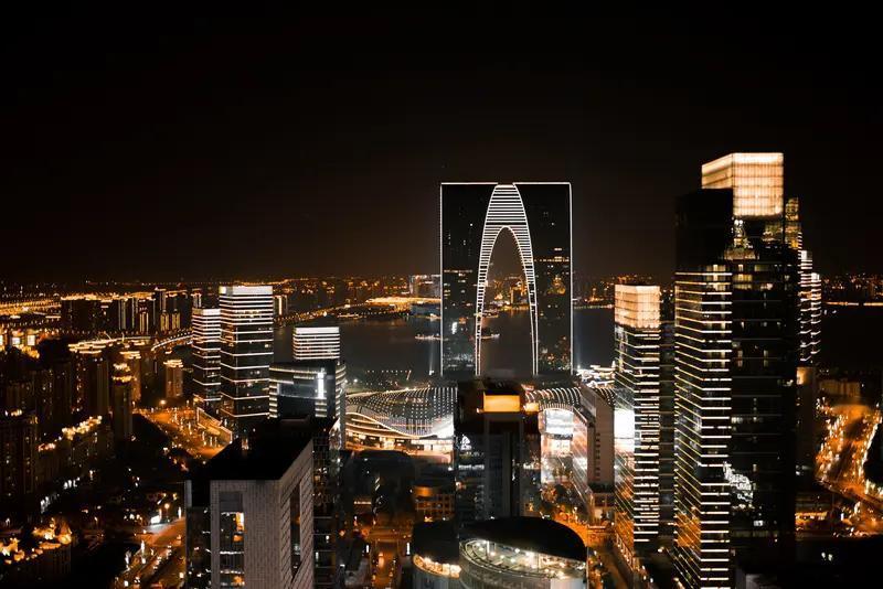 再过十五年，苏州将成为令世界瞩目的智能化天堂！东方之门即面向世界预示着未来中国将