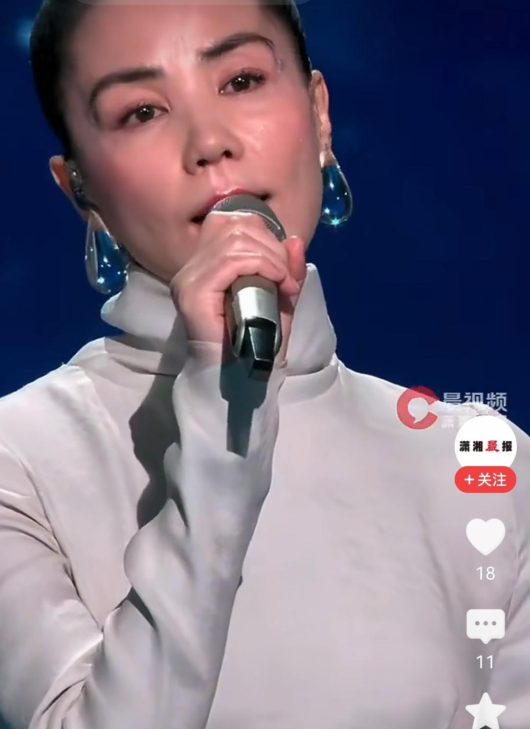 这次春晚王菲无论选歌和妆容很失败，到底为什么？几乎所有的朋友，都对王菲第六次