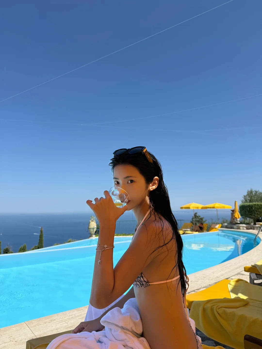 Summer Glow💛⛱️