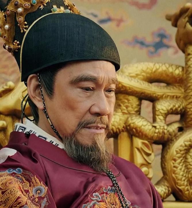 永乐十一年，马飞高中状元，殿试对答如流，朱棣非常欣赏此人。不料，朱棣发现马飞的眼